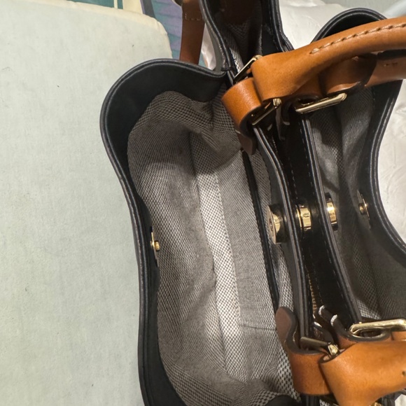 Dooney & Bourke - Picture 5 of 7